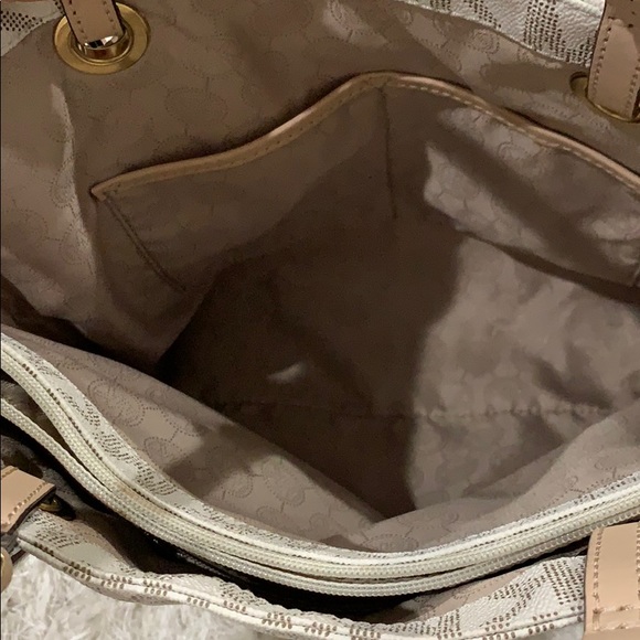 Purse - Picture 4 of 5